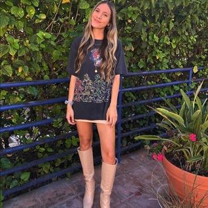 Nasty gal beige crocodile skin boots